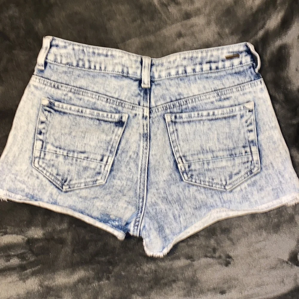 Kendall&Kylie shorts - Picture 3 of 5